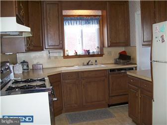 507 West Providence Road Aldan, PA 19018 - Photo 3 of 12 Kitchen