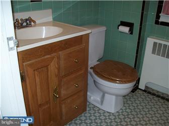 507 West Providence Road Aldan, PA 19018 - Photo 8 of 12 Bathroom