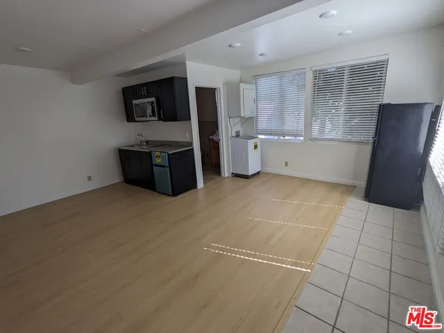 $1,985 | 326 South Almont Drive, Beverly Hills, CA 90211