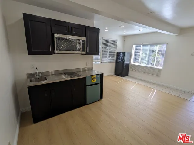 $1,985 | 326 South Almont Drive, Beverly Hills, CA 90211