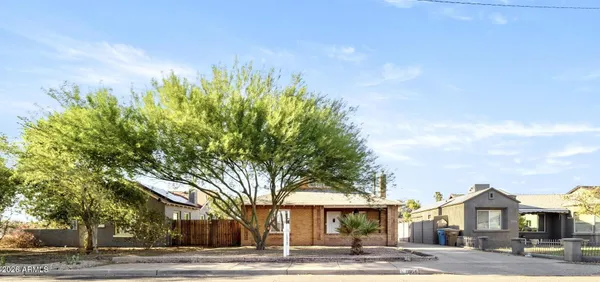 $1,948 | 1950 West Palm Lane, Phoenix, AZ 85009