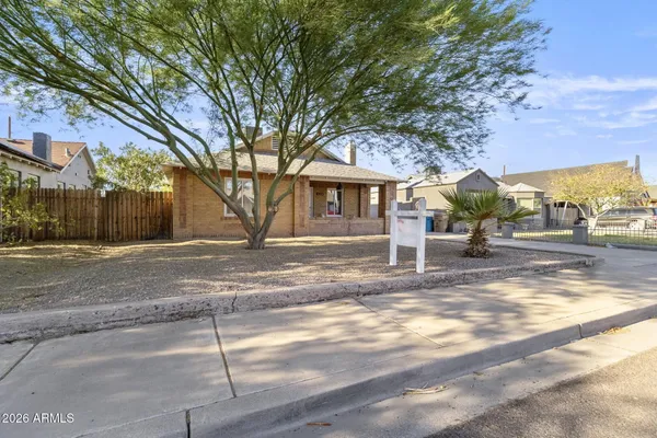 $1,948 | 1950 West Palm Lane, Phoenix, AZ 85009