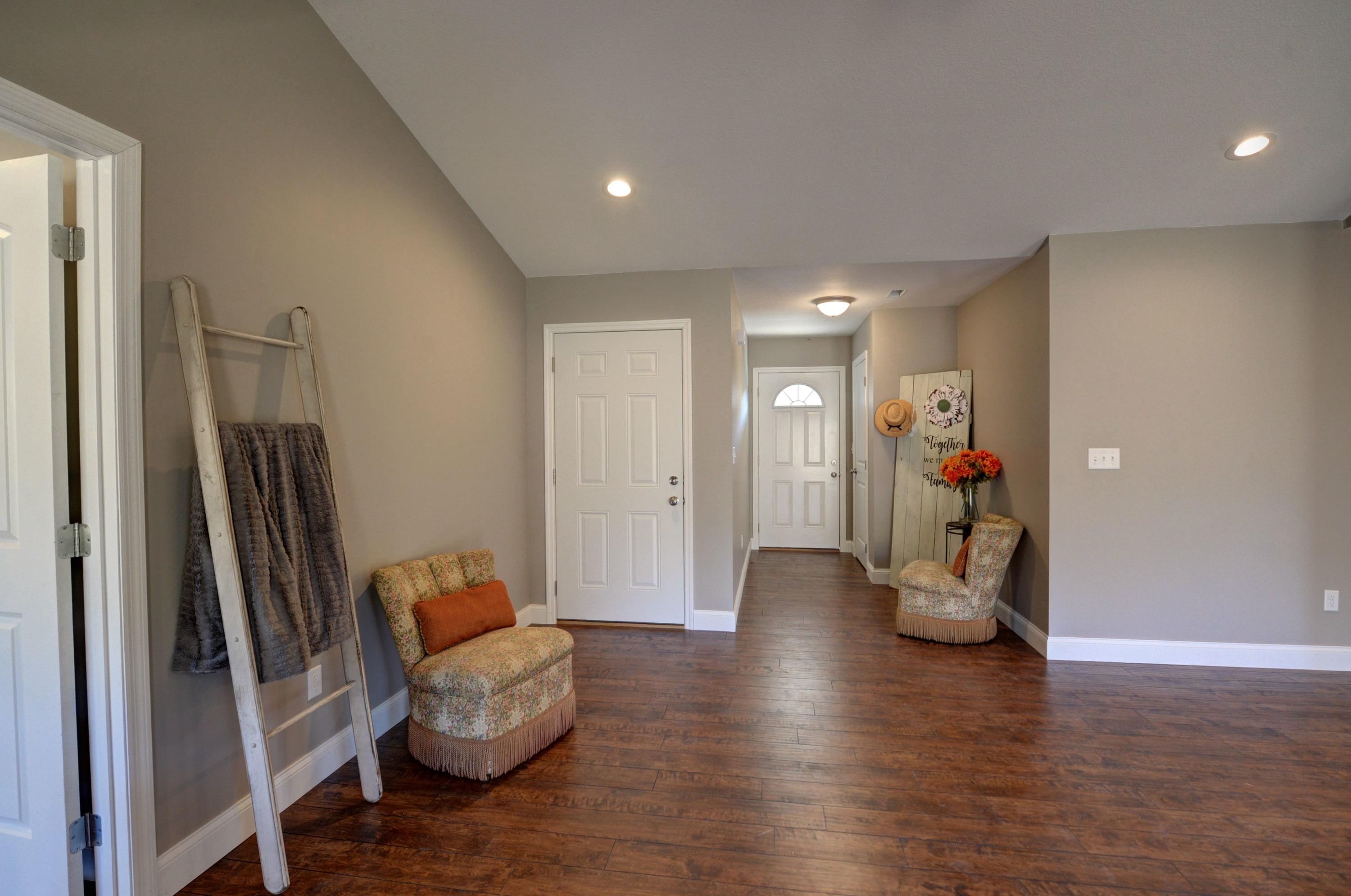 541 Earl Broady Road Evensville, TN 37332 - Photo 2 of 15 2-541 Earl Broady Entry
