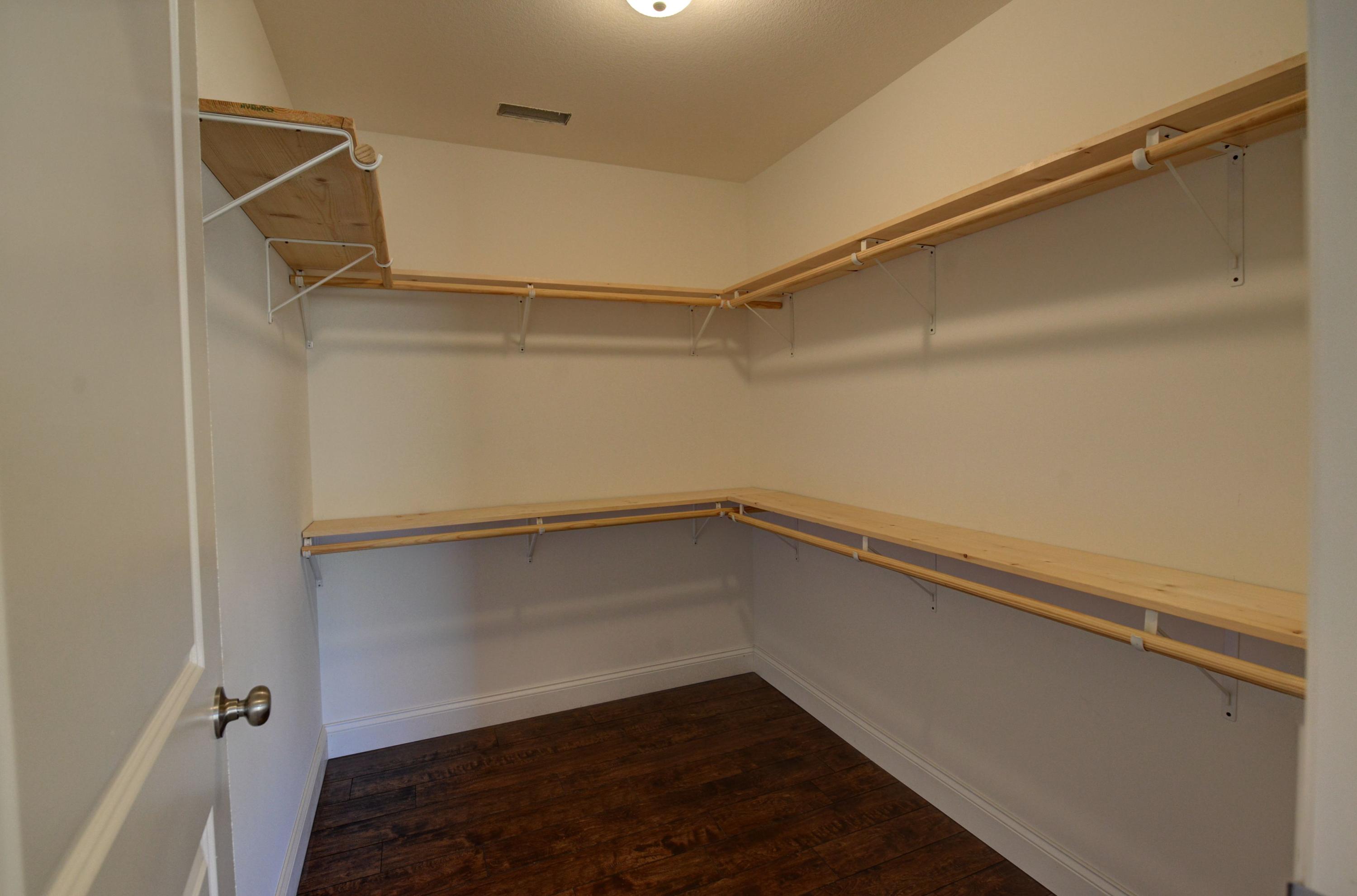 541 Earl Broady Road Evensville, TN 37332 - Photo 11 of 15 11-541 Earl Broady Master Closet