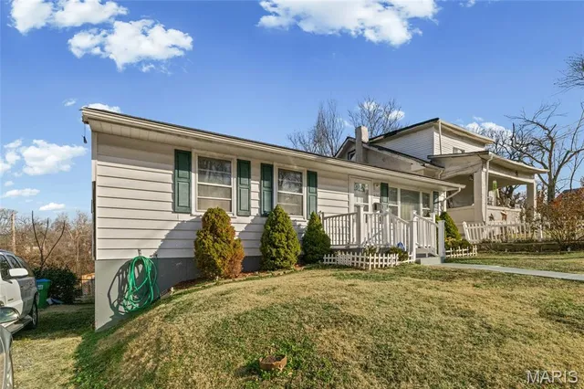 $57,900 | 6241 Lorraine Avenue, Hillsdale, MO 63121