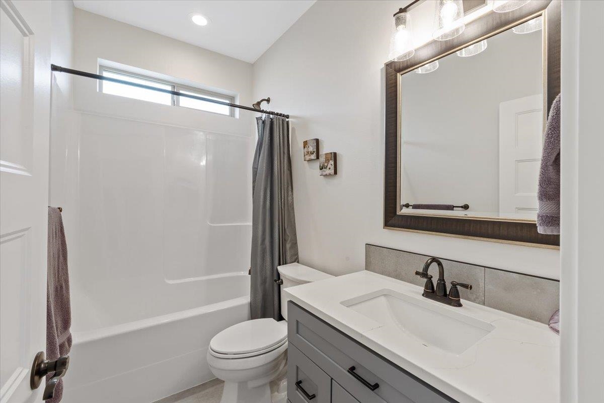 706 North Locust Road Spokane Valley, WA 99206 - Photo 17 of 24