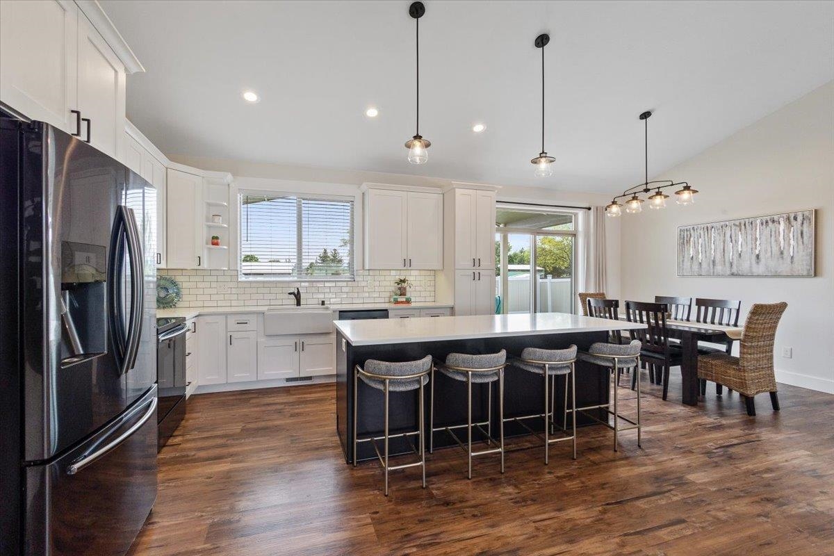706 North Locust Road Spokane Valley, WA 99206 - Photo 8 of 24