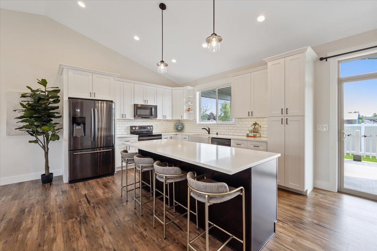 706 North Locust Road Spokane Valley, WA 99206 - Photo 9 of 24