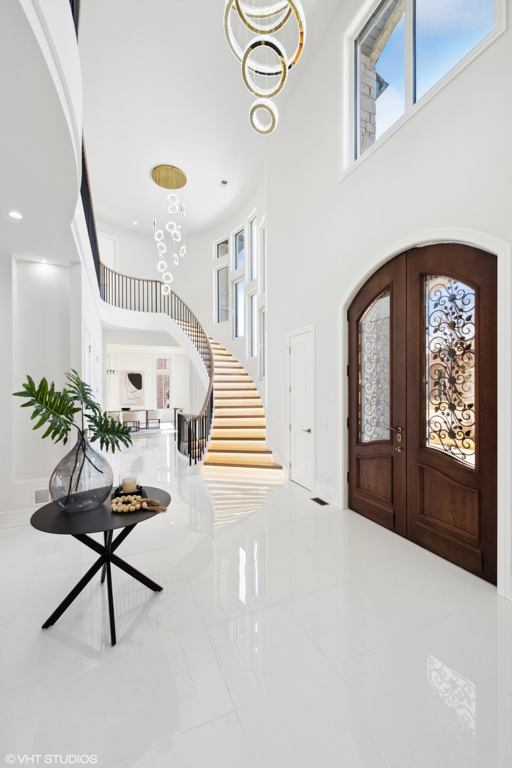 545 Alice Drive Northbrook, IL 60062 - Photo 5 of 101