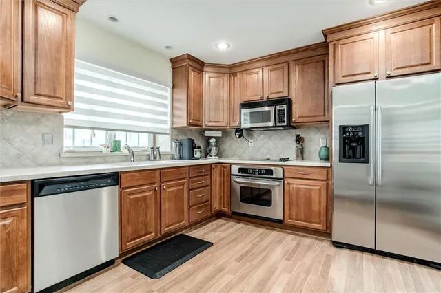 $375,000 | 13328 West 104th Street, Lenexa, KS 66215