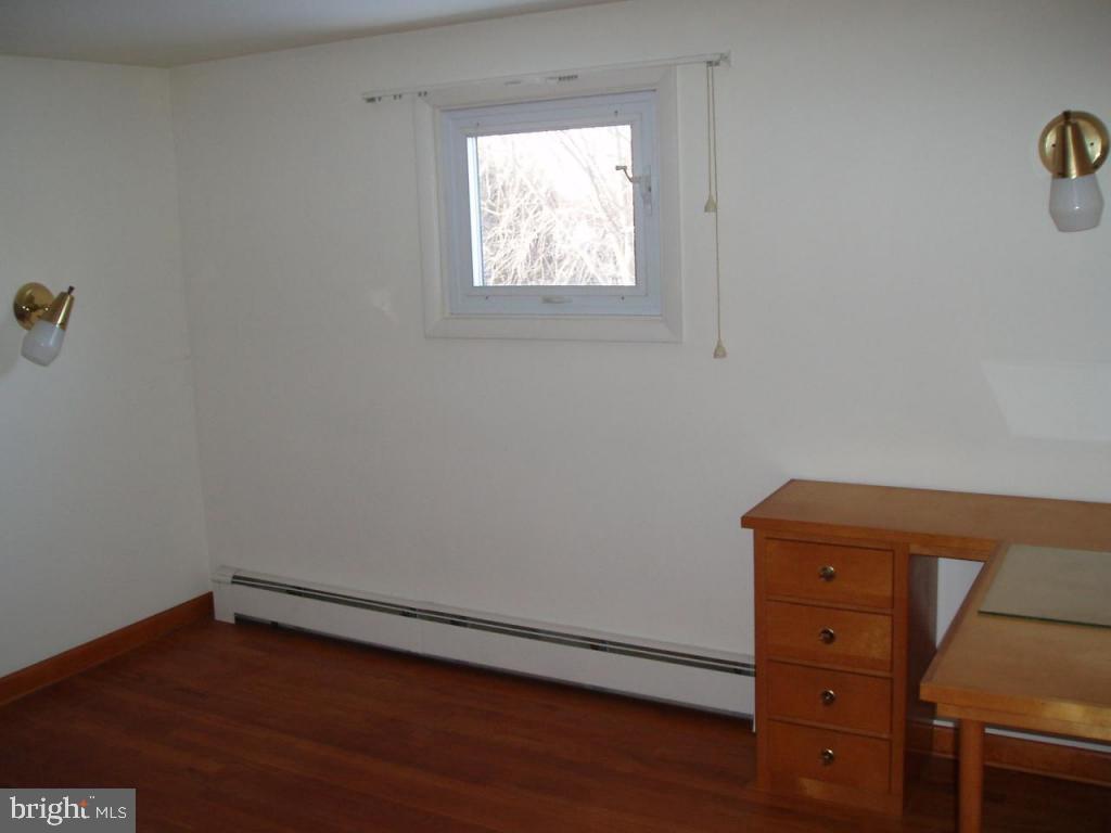 703 East Evergreen Road Lebanon, PA 17042 - Photo 11 of 14 Gallery Image 11