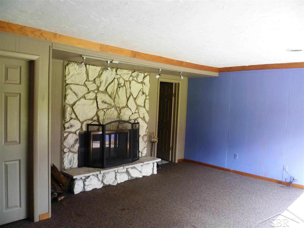 6867 Stroebel Road Saginaw, MI 48609 - Photo 9 of 19 31249376-8.JPG