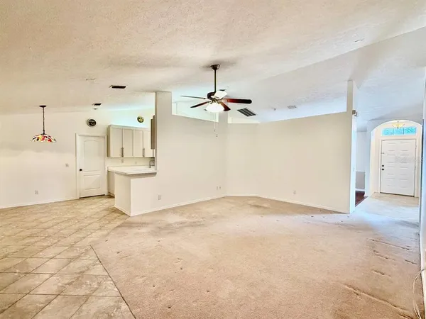 $2,350 | 9815 La Vonda Street, Riverview, FL 33569