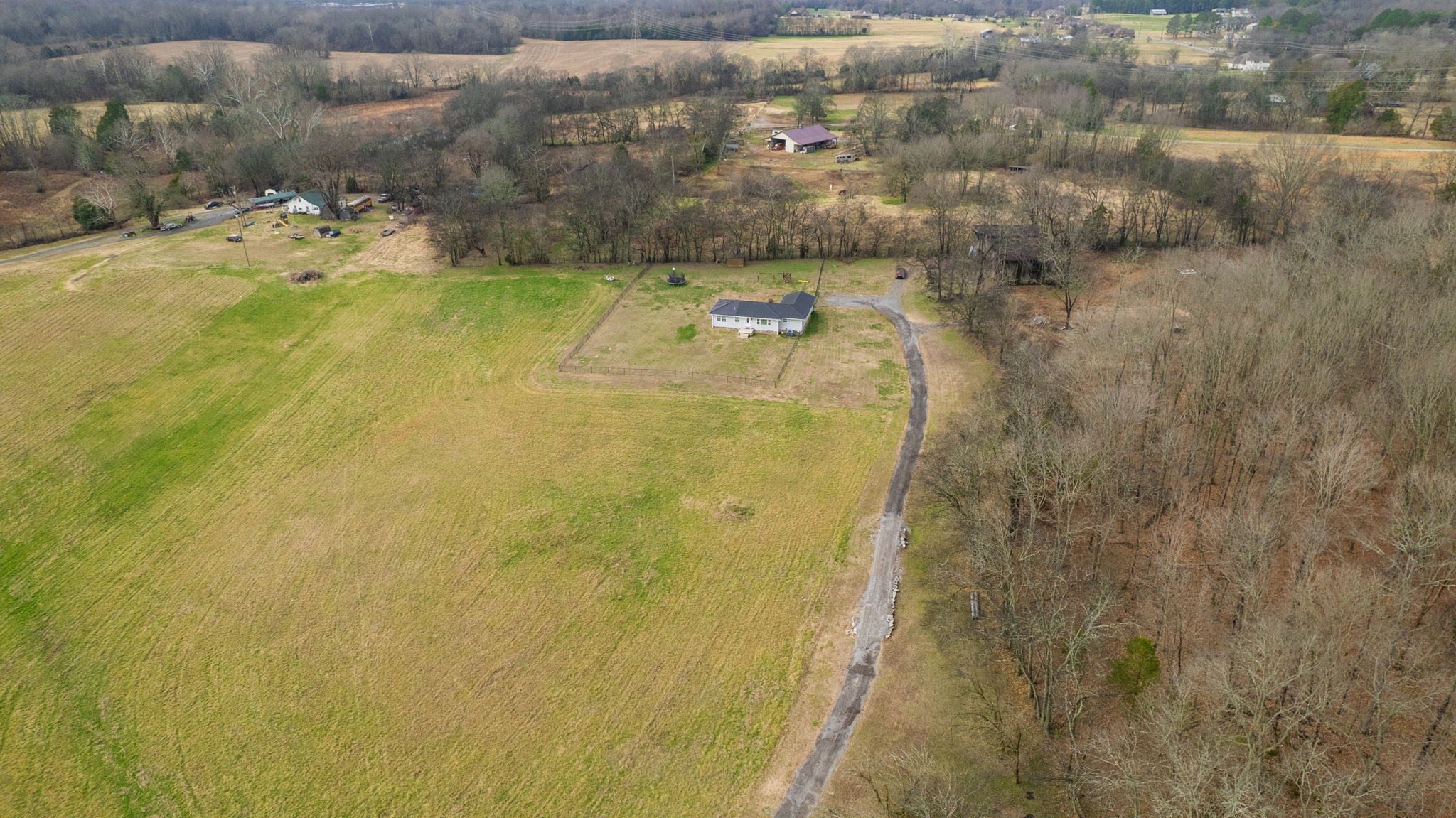 3182 Cairo Bend Road Lebanon, TN 37087 - Photo 50 of 51 a bathroom with a shower