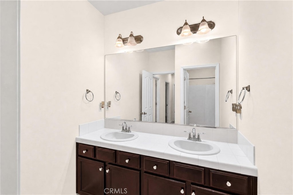 4395 Strathmore Place Merced, CA 95348 - Photo 32 of 51 Gallery Image 32