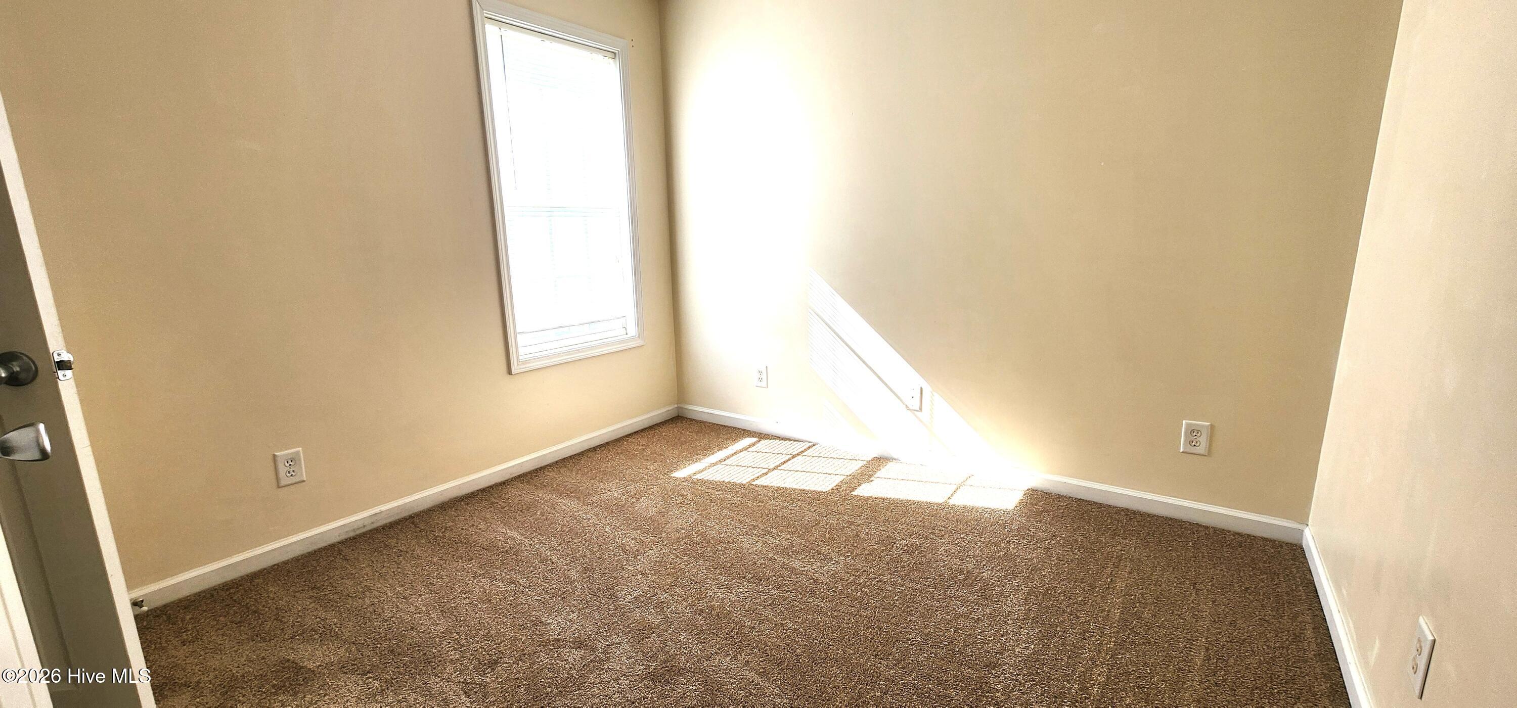 523 Huffmantown Road Richlands, NC 28574 - Photo 13 of 18 523 Huffmantown Rd - Bed 2