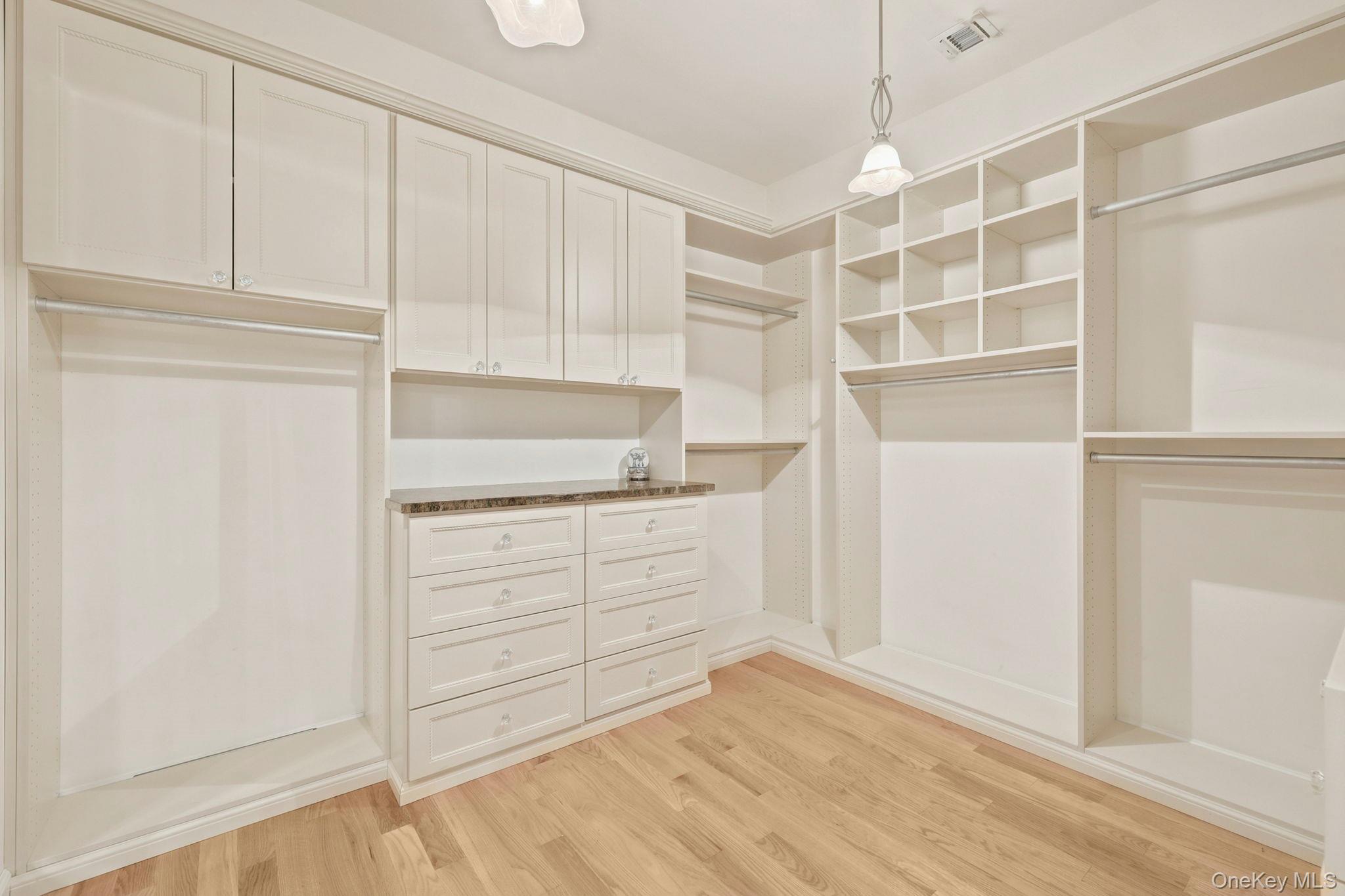 44 Beach Road Ossining, NY 10562 - Photo 15 of 45