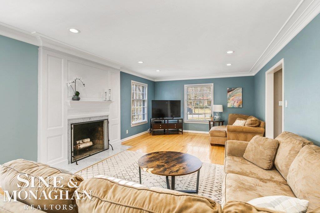 834 Westchester Road Grosse Pointe Park, MI 48230 - Photo 4 of 44