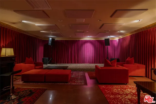 a view of outdoor space with city view