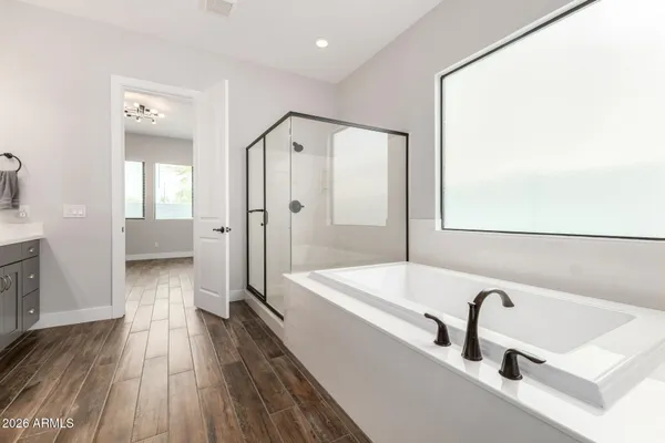 $889,000 | 9818 South 7th Place, Phoenix, AZ 85042