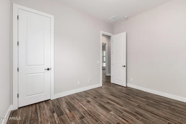 $889,000 | 9818 South 7th Place, Phoenix, AZ 85042