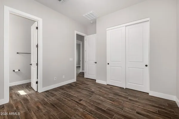 $889,000 | 9818 South 7th Place, Phoenix, AZ 85042