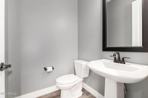 $889,000 | 9818 South 7th Place, Phoenix, AZ 85042