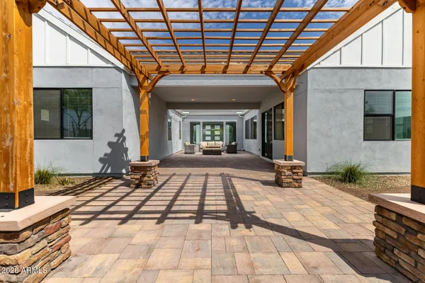 $889,000 | 9818 South 7th Place, Phoenix, AZ 85042
