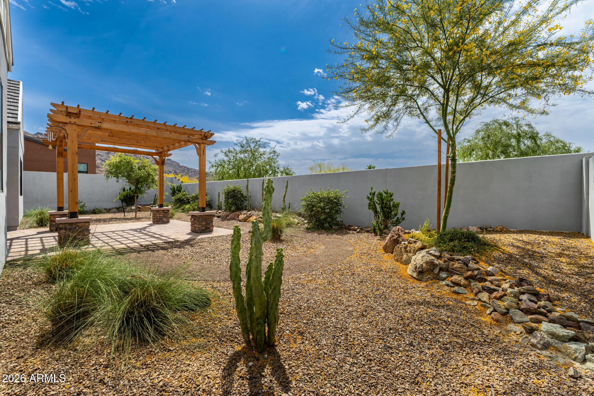 9818 South 7th Place Phoenix, AZ 85042 - Photo 41 of 62 a view of a backyard