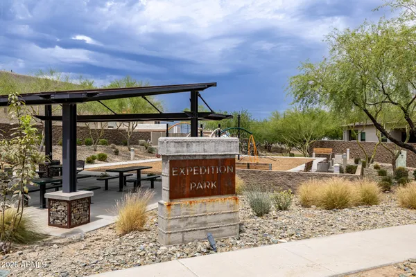 $889,000 | 9818 South 7th Place, Phoenix, AZ 85042