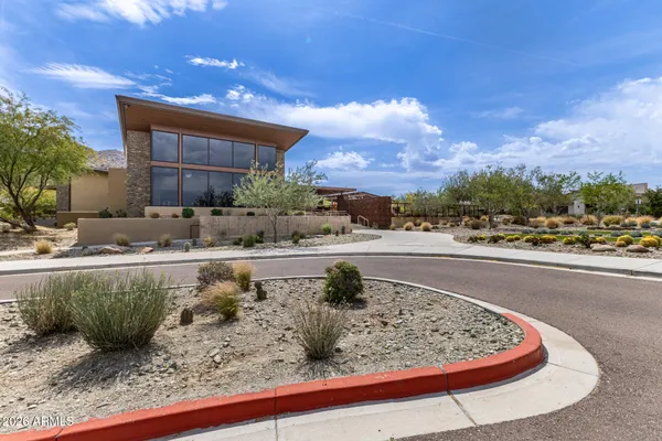 $889,000 | 9818 South 7th Place, Phoenix, AZ 85042