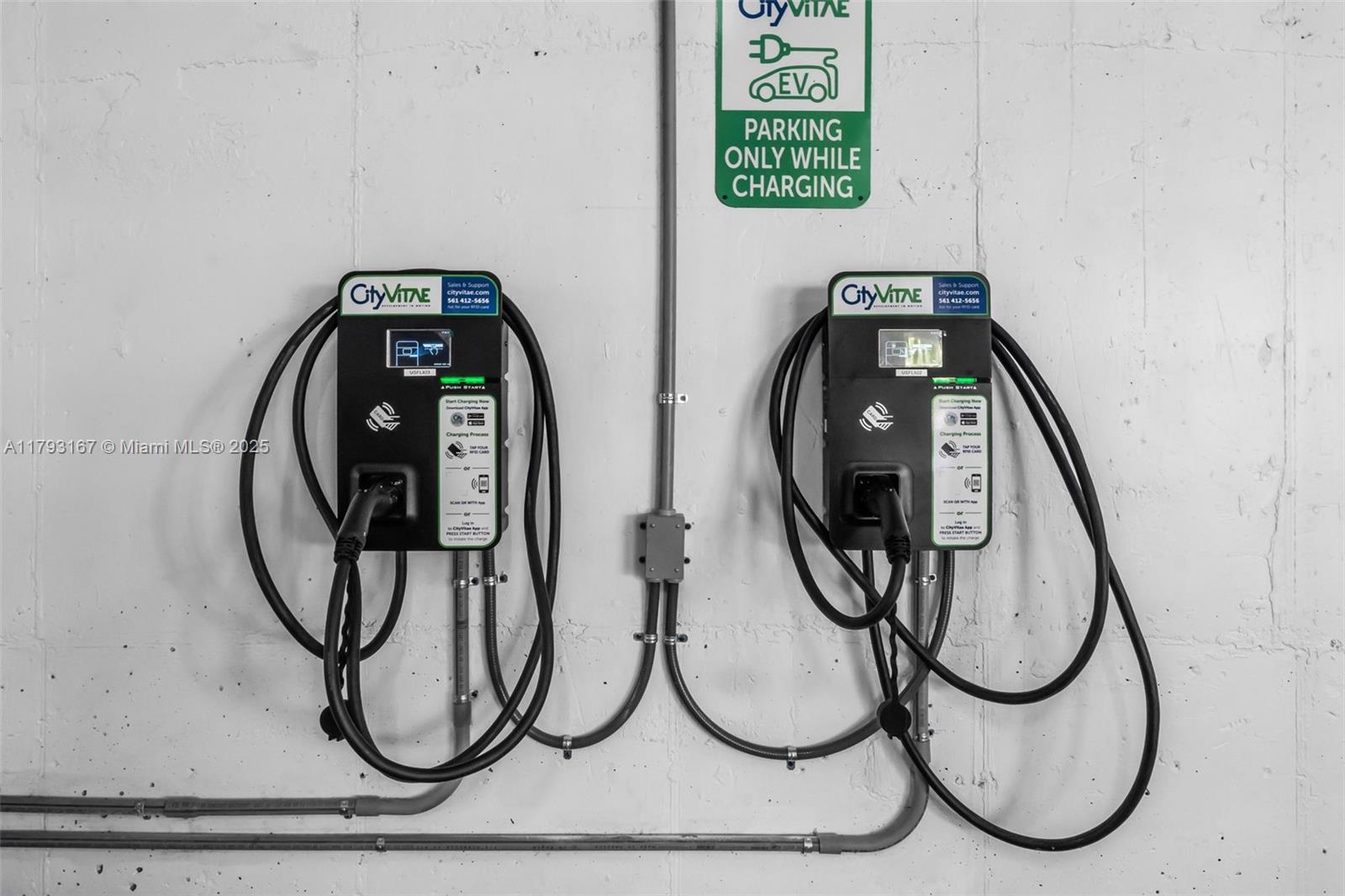 2333 Brickell Avenue, Unit 1401 Miami, FL 33129 - Photo 27 of 36 a view of light bulb