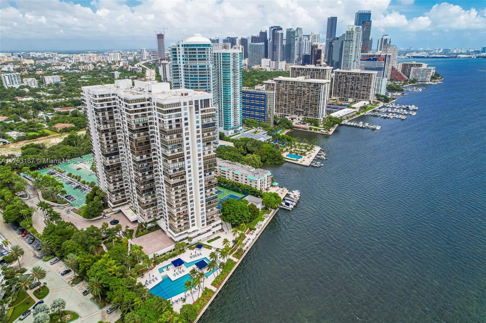 2333 Brickell Avenue, Unit 1401 Miami, FL 33129 - Photo 33 of 36 a city view