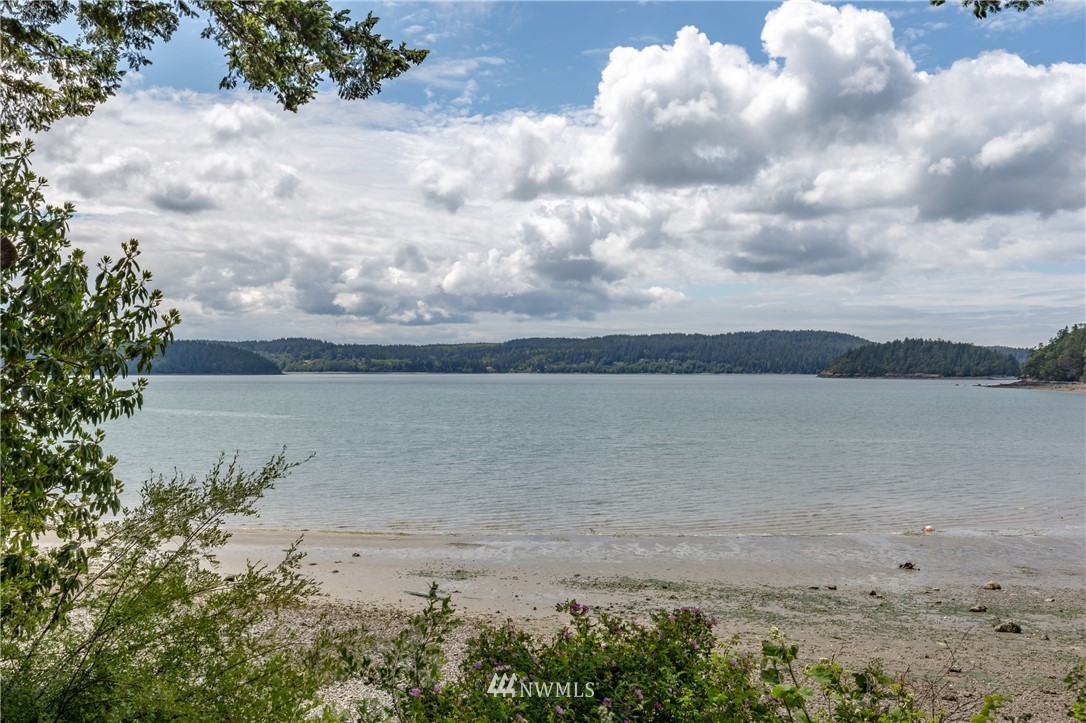 15526 Snee Oosh Road La Conner, WA 98257 - Photo 11 of 23 Gallery Image 11