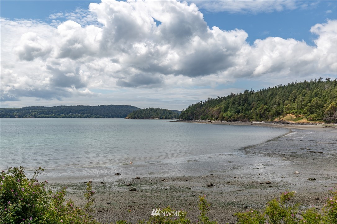 15526 Snee Oosh Road La Conner, WA 98257 - Photo 12 of 23 Gallery Image 12