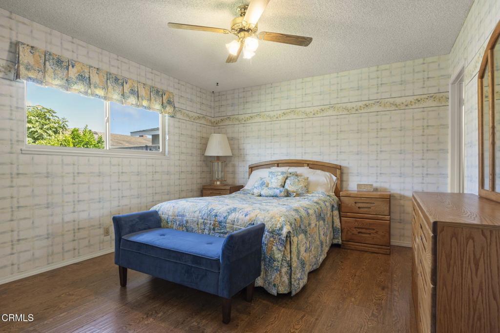 2040 Olga Street Oxnard, CA 93036 - Photo 30 of 48 31-web-or-mls-SeaoroStudios-2040Olga096