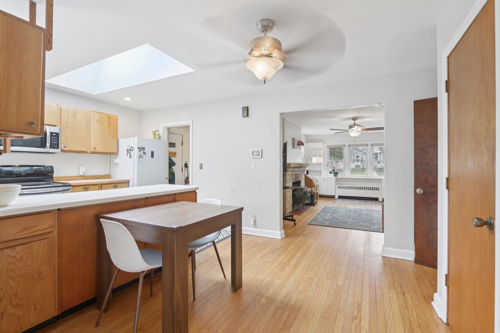 10 South Hillside Terrace Madison, WI 53705 - Photo 12 of 38