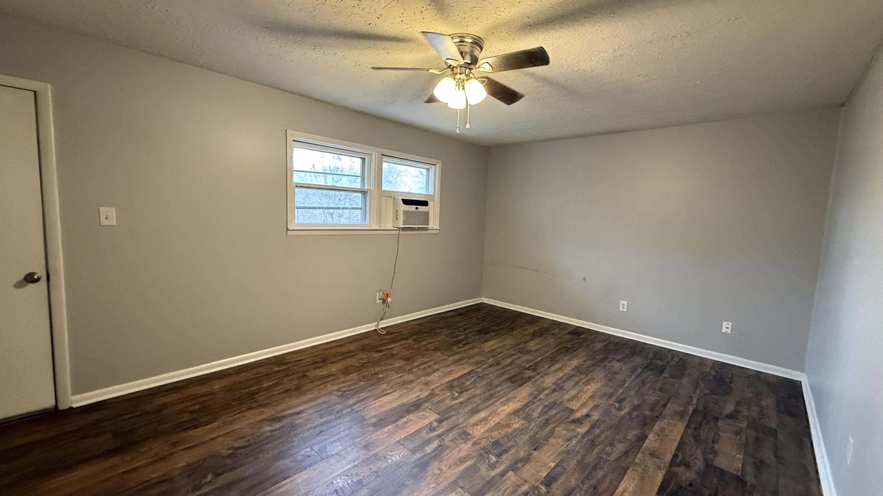 766 Mt Vernon Road Berea, KY 40403 - Photo 8 of 10 758 Mt Vernon Road Interior