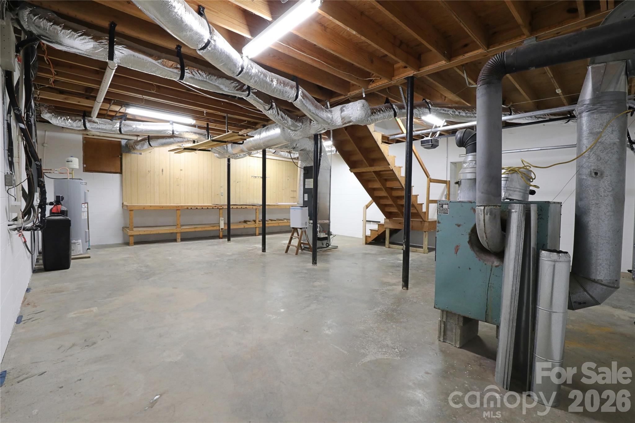 12809 Pine Bluff Road Midland, NC 28107 - Photo 32 of 41 a view of a room with gym equipment