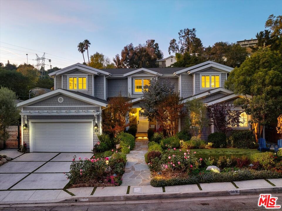 809 Leonard Road Los Angeles, CA 90049 - Photo 1 of 72