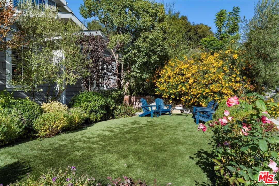 809 Leonard Road Los Angeles, CA 90049 - Photo 4 of 72
