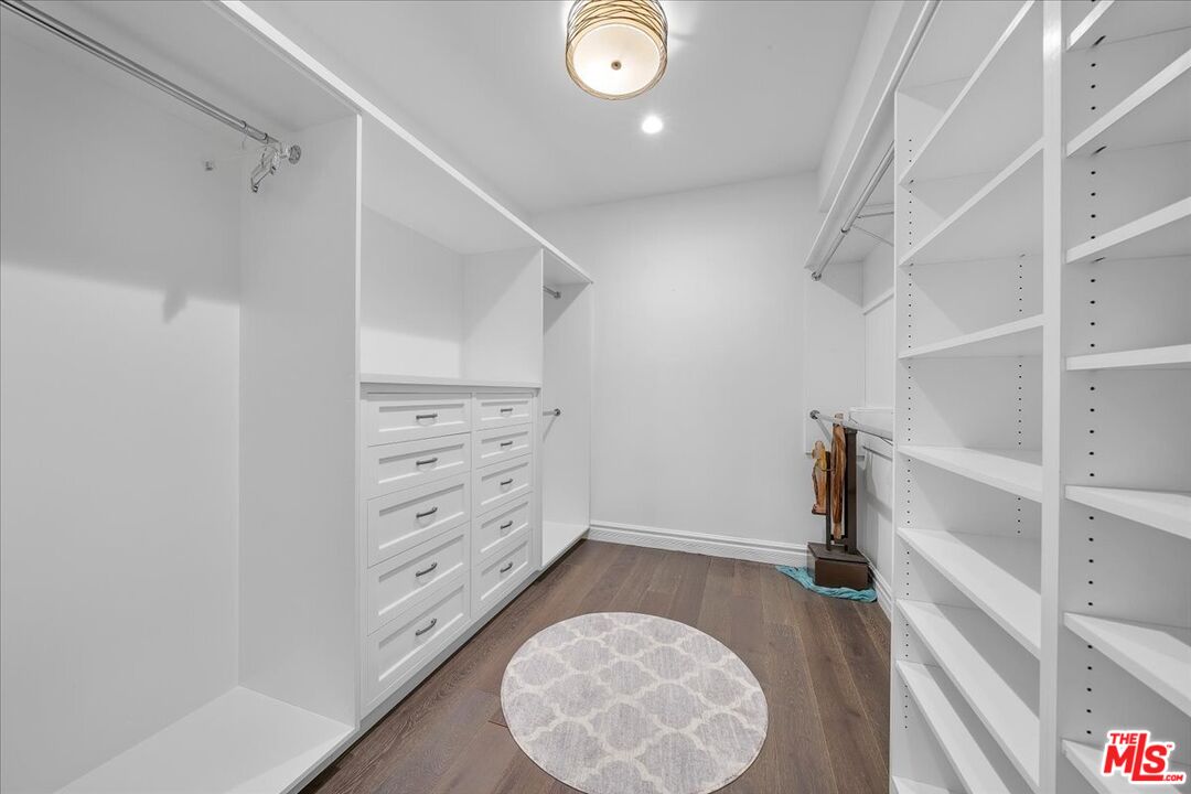 809 Leonard Road Los Angeles, CA 90049 - Photo 41 of 72