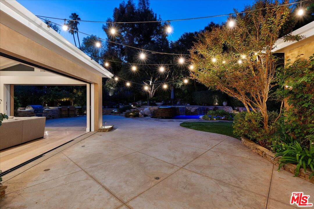 809 Leonard Road Los Angeles, CA 90049 - Photo 60 of 72