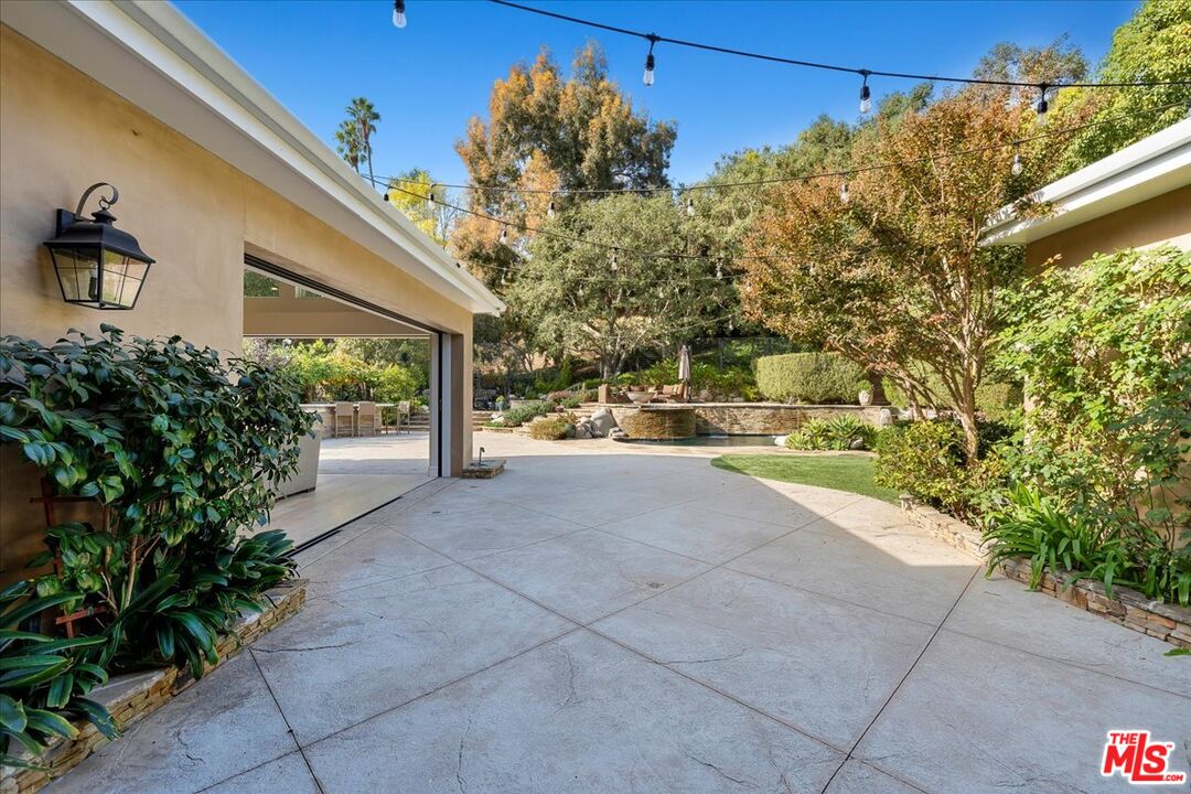 809 Leonard Road Los Angeles, CA 90049 - Photo 67 of 72