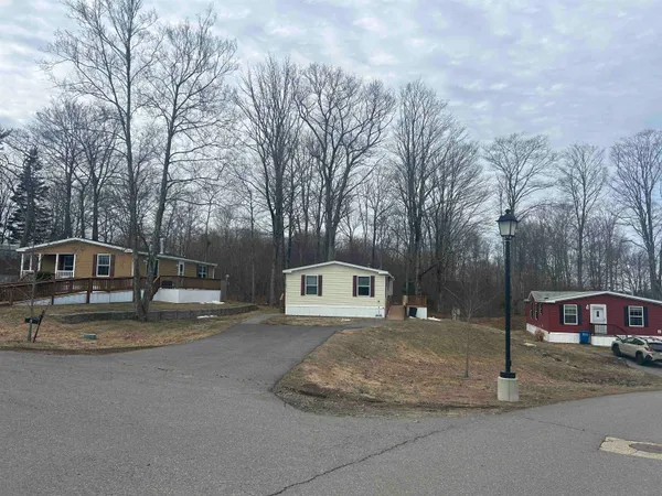 $279,000 | 13 Seaglass Lane, Kittery, ME 03904