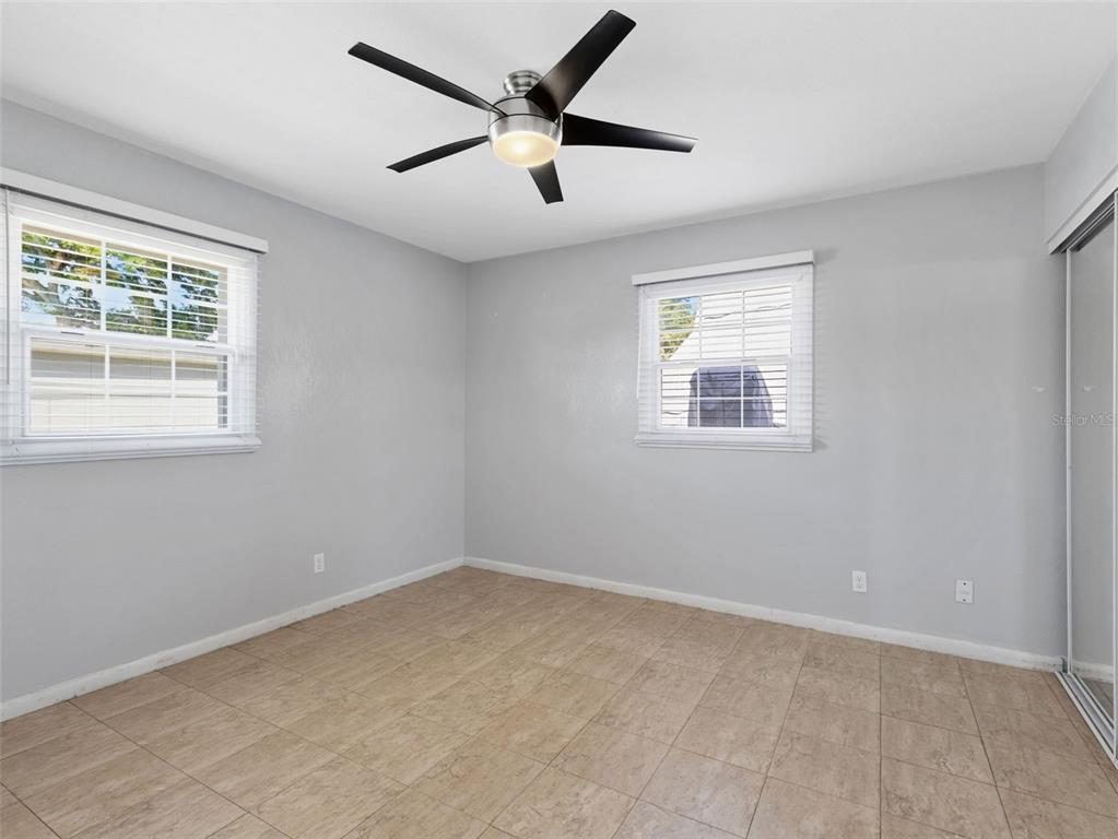 5209 Lloyd Street Seffner, FL 33584 - Photo 15 of 37