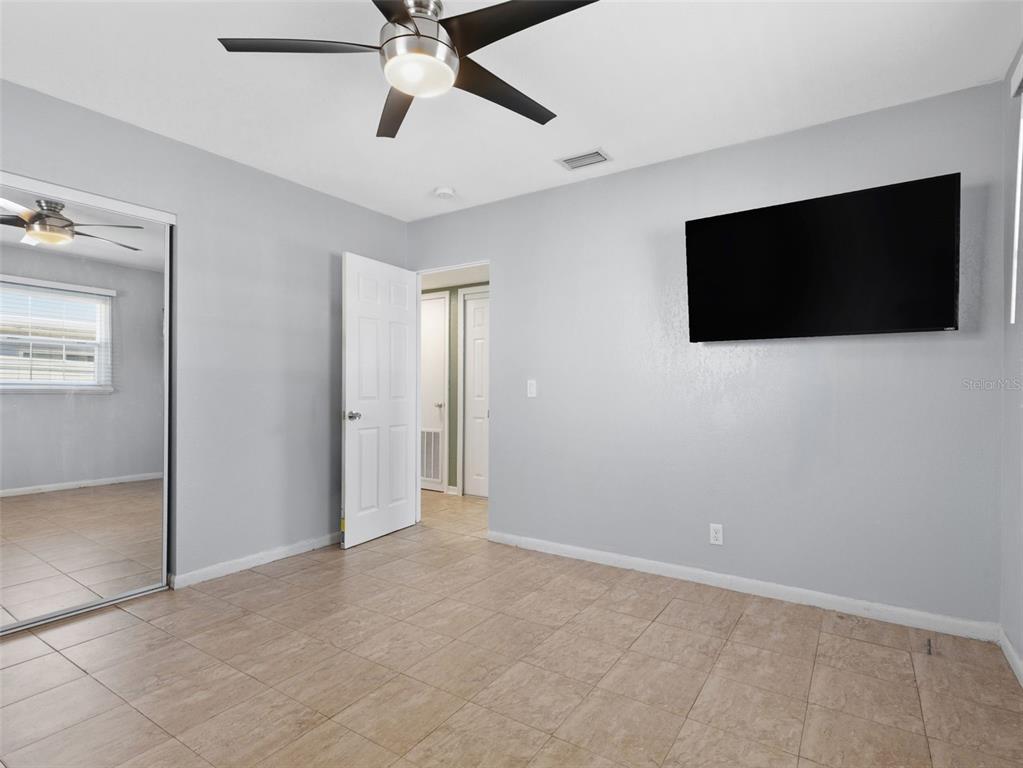 5209 Lloyd Street Seffner, FL 33584 - Photo 19 of 37
