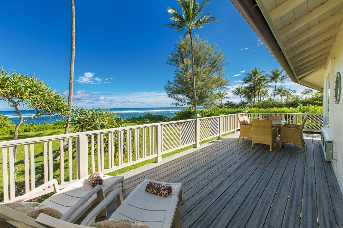 7206 Alamoo Road Hanalei, HI 96714 - Photo 13 of 17 a view of balcony with furniture