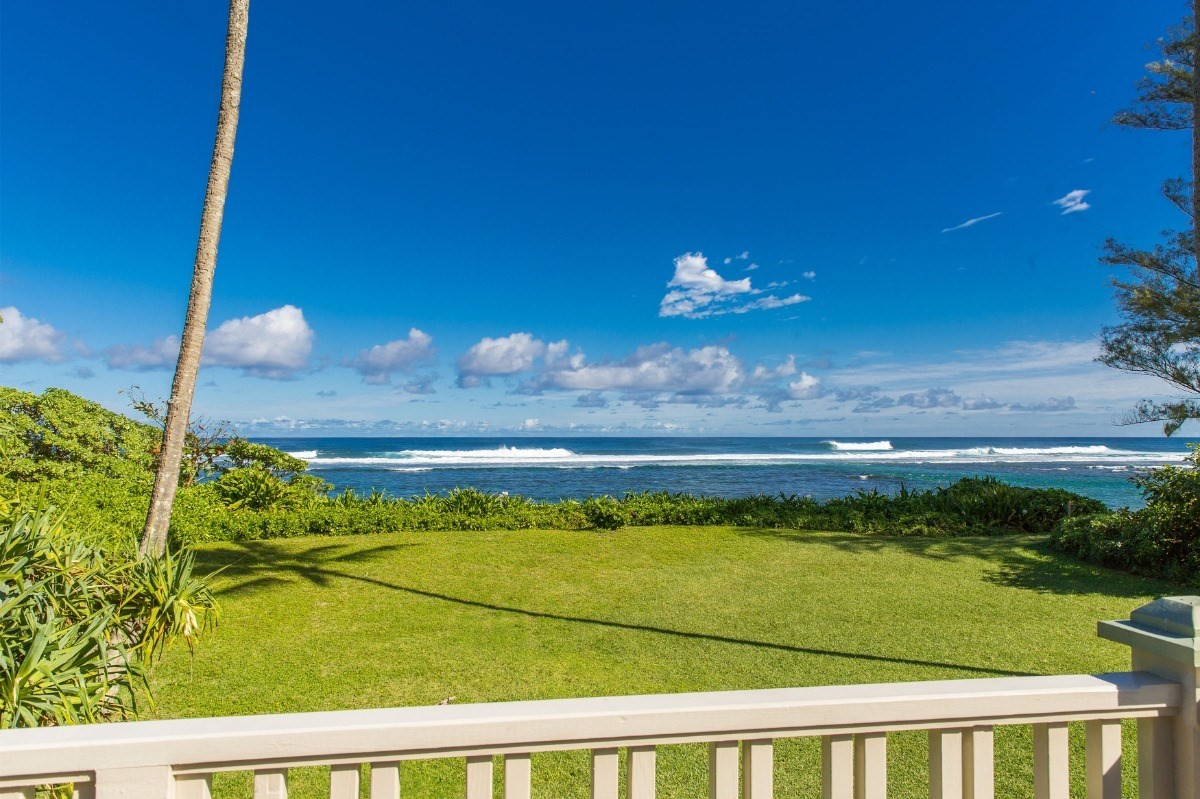 7206 Alamoo Road Hanalei, HI 96714 - Photo 2 of 17 a view of a lake from a yard