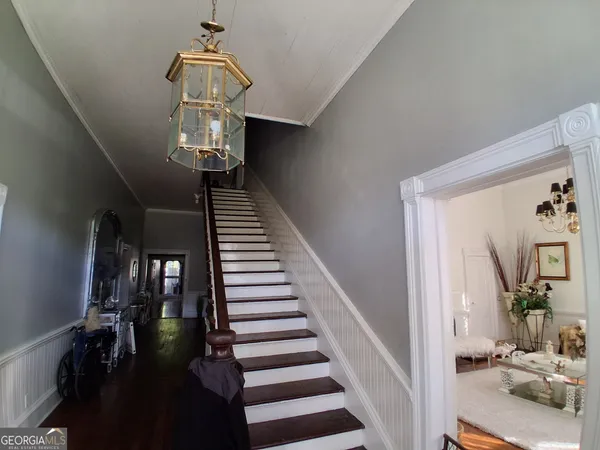 a view of entryway and hall